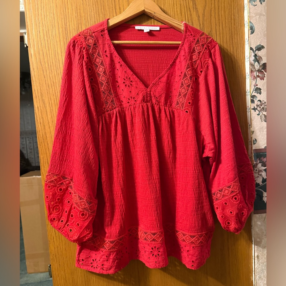 Stella + Ginger Plus 3/4 Sleeve Textured Peasant Top